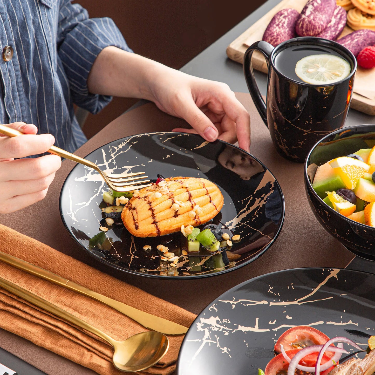 MALACASA Durable Porcelain Dinnerware Set For Everyday Dining